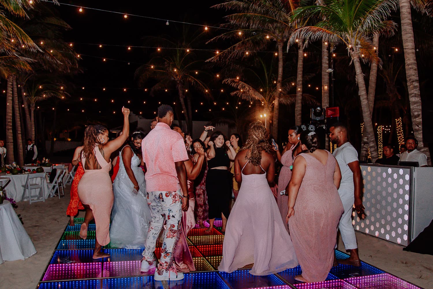Fotografía de boda en Cancun por fotógrafo de bodas destino en México